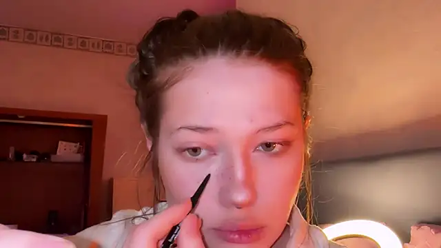 Snapshot of eva_varnerr chatting on 3, 6, 2026 eva varnerr online show from 3, 6, 2026