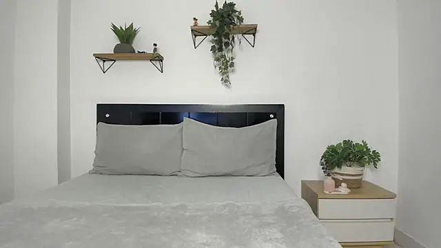 Snapshot of naughty_1girl chatting on 11, 3, 2025 naughty 1girl online show from 11, 3, 2025