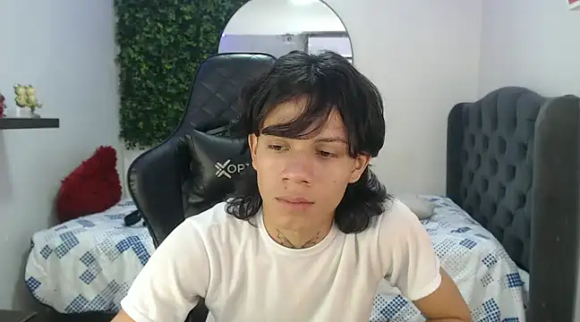 Snapshot of andy_dan18 chatting on 31, 1, 2025 andy dan18 online show from 31, 1, 2025