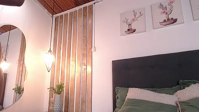 nikkystorm1  online show from 24, 4, 2026