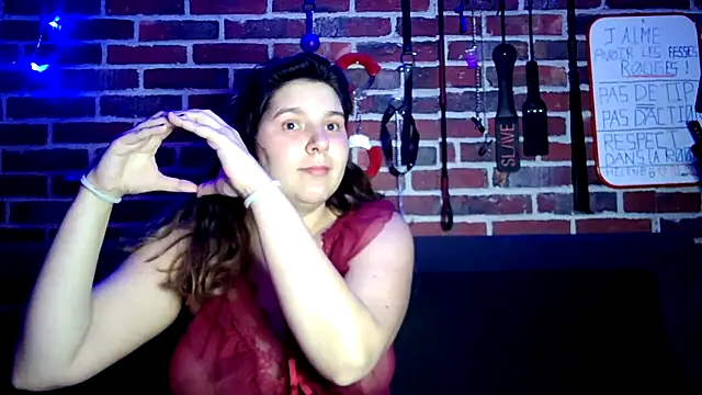 Heleneecesmecs2 online show from 9, 11, 2025