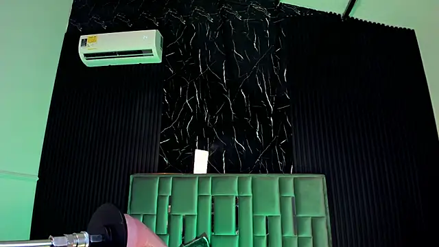 LolaAngellx online show from 23, 9, 2025