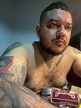 Snapshot of El_Titan1998 chatting on 6, 6, 2026 El Titan1998 online show from 6, 6, 2026