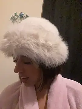 Snapshot of BlueStoneX chatting on 19, 5, 2026 BlueStoneX online show from 19, 5, 2026