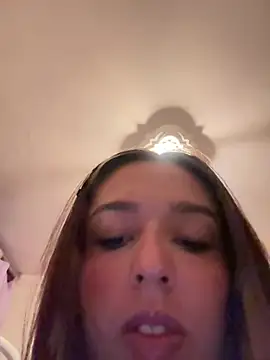 Snapshot of BlueStoneX chatting on 10, 6, 2026 BlueStoneX online show from 10, 6, 2026