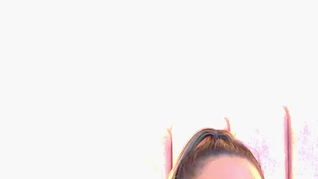 MiaLaurents online show from 31, 5, 2026