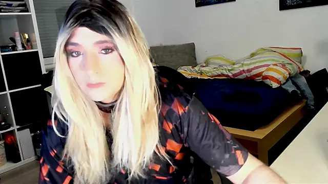 Snapshot of DYasmin69 chatting on 8, 3, 2025 DYasmin69 online show from 8, 3, 2025