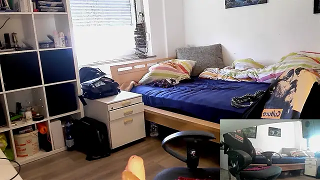 Snapshot of DYasmin69 chatting on 8, 3, 2025 DYasmin69 online show from 8, 3, 2025