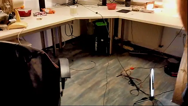 Snapshot of DYasmin69 chatting on 12, 10, 2025 DYasmin69 online show from 12, 10, 2025