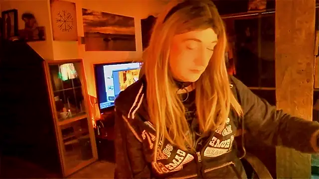 Snapshot of DYasmin69 chatting on 28, 2, 2026 DYasmin69 online show from 28, 2, 2026