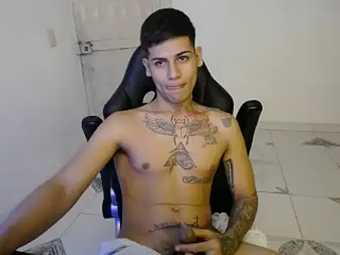 Clyde019 online show from 31, 12, 2024