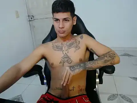 Clyde019 online show from 6, 1, 2025