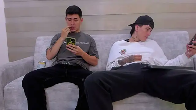 Snapshot of hell_twink chatting on 12, 3, 2025 hell twink online show from 12, 3, 2025