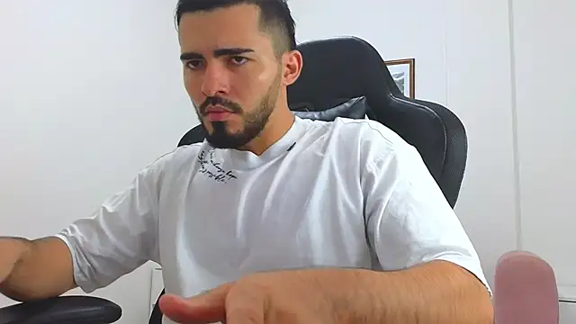 Massimoo 07 online show from 30, 1, 2025