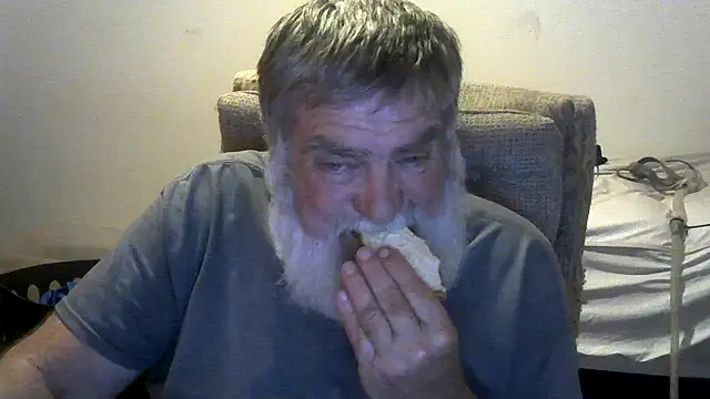 Snapshot of viejo_oso chatting on 18, 5, 2026 viejo oso online show from 18, 5, 2026