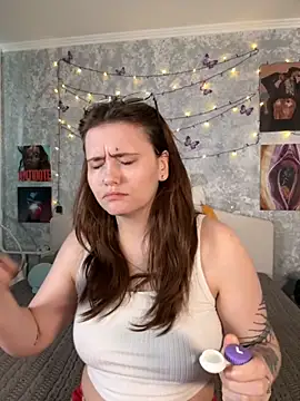 Snapshot of Sabrina_shells chatting on 22, 11, 2025 Sabrina shells online show from 22, 11, 2025