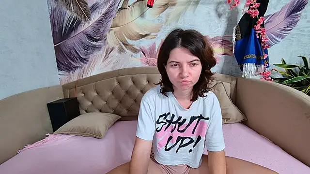 Snapshot of Anoraa chatting on 6, 10, 2025 Anoraa online show from 6, 10, 2025