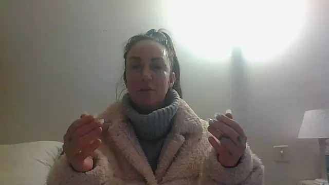 BELLAMORGANE1 online show from 1, 1, 2025