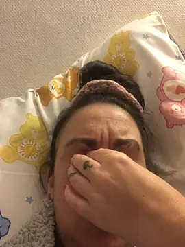 BELLAMORGANE1 online show from 8, 1, 2025