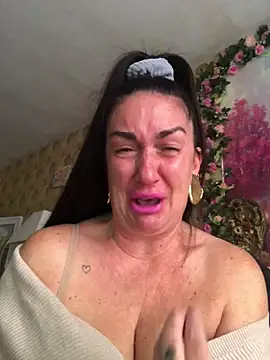 BELLAMORGANE1 online show from 10, 11, 2025