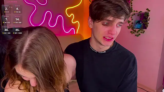 RobertAndLinela online show from 19, 2, 2025