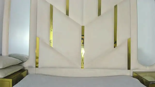 IsabellRodriguez18 online show from 23, 11, 2025