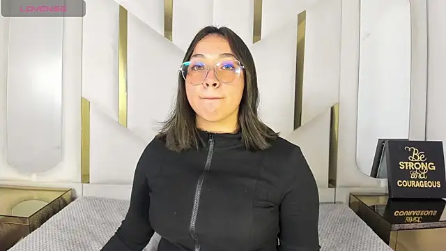 IsabellRodriguez18 online show from 5, 3, 2026