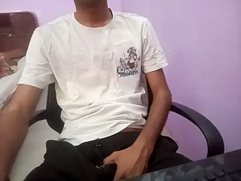 Snapshot of IamRentedBoybfriend chatting on 18, 3, 2026 IamRentedBoybfriend online show from 18, 3, 2026