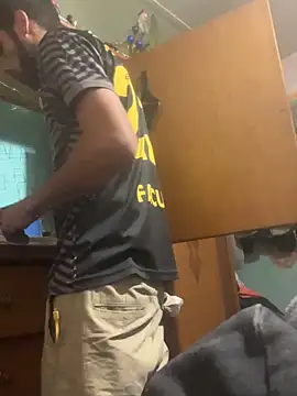 Snapshot of FlacuCoco chatting on 9, 11, 2025 FlacuCoco online show from 9, 11, 2025