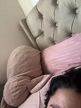 apriil rossee online show from 6, 2, 2025