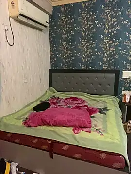 sunny49477 online show from 22, 2, 2025