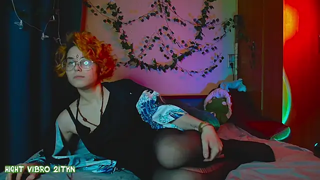 TrickyKitsune online show from 7, 3, 2025