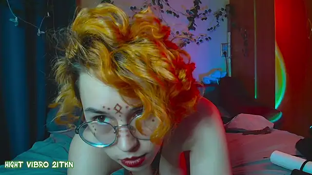 TrickyKitsune online show from 9, 3, 2025