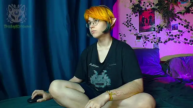 TrickyKitsune online show from 4, 7, 2026