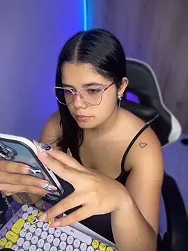 Snapshot of pretty_angela1 chatting on 13, 5, 2026 pretty angela1 online show from 13, 5, 2026