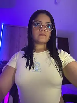 Snapshot of pretty_angela1 chatting on 10, 6, 2026 pretty angela1 online show from 10, 6, 2026