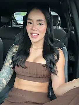 Snapshot of Karol_Towers chatting on 1, 3, 2025 Karol Towers online show from 1, 3, 2025