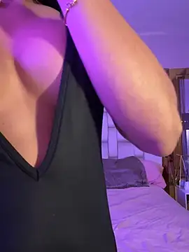 Snapshot of Karol_Towers chatting on 7, 3, 2025 Karol Towers online show from 7, 3, 2025