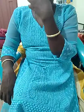 Snapshot of Tamil_roja69 chatting on 5, 1, 2025 Tamil roja69 online show from 5, 1, 2025