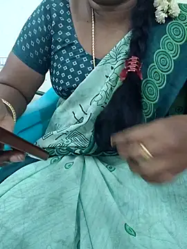 Snapshot of Tamil_roja69 chatting on 18, 9, 2025 Tamil roja69 online show from 18, 9, 2025