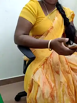 Snapshot of Tamil_roja69 chatting on 3, 10, 2025 Tamil roja69 online show from 3, 10, 2025