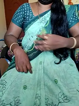 Snapshot of Tamil_roja69 chatting on 6, 10, 2025 Tamil roja69 online show from 6, 10, 2025