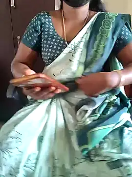 Snapshot of Tamil_roja69 chatting on 13, 11, 2025 Tamil roja69 online show from 13, 11, 2025