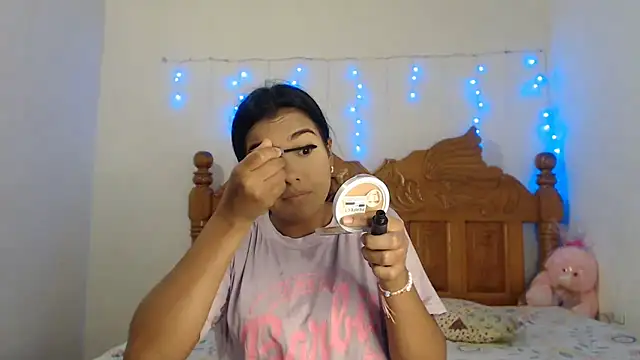 Coral0403 online show from 30, 1, 2025