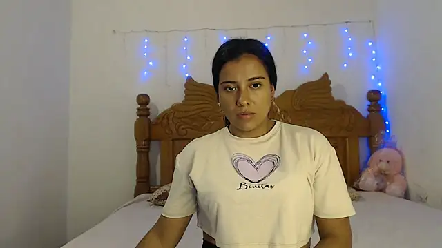 Coral0403 online show from 1, 2, 2025