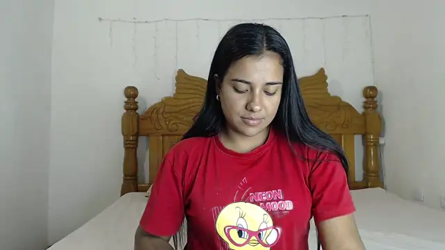 Coral0403 online show from 3, 2, 2025