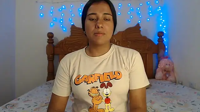 Coral0403 online show from 5, 2, 2025