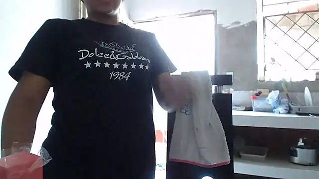 Coral0403 online show from 8, 3, 2025