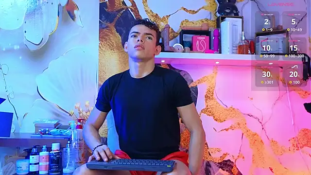 Snapshot of Nijinsky_LatinBoy chatting on 23, 11, 2025 Nijinsky LatinBoy online show from 23, 11, 2025