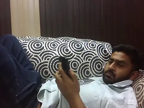 indihotguy online show from 18, 2, 2026